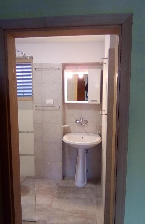 Apartment Valun 386A Esterno foto